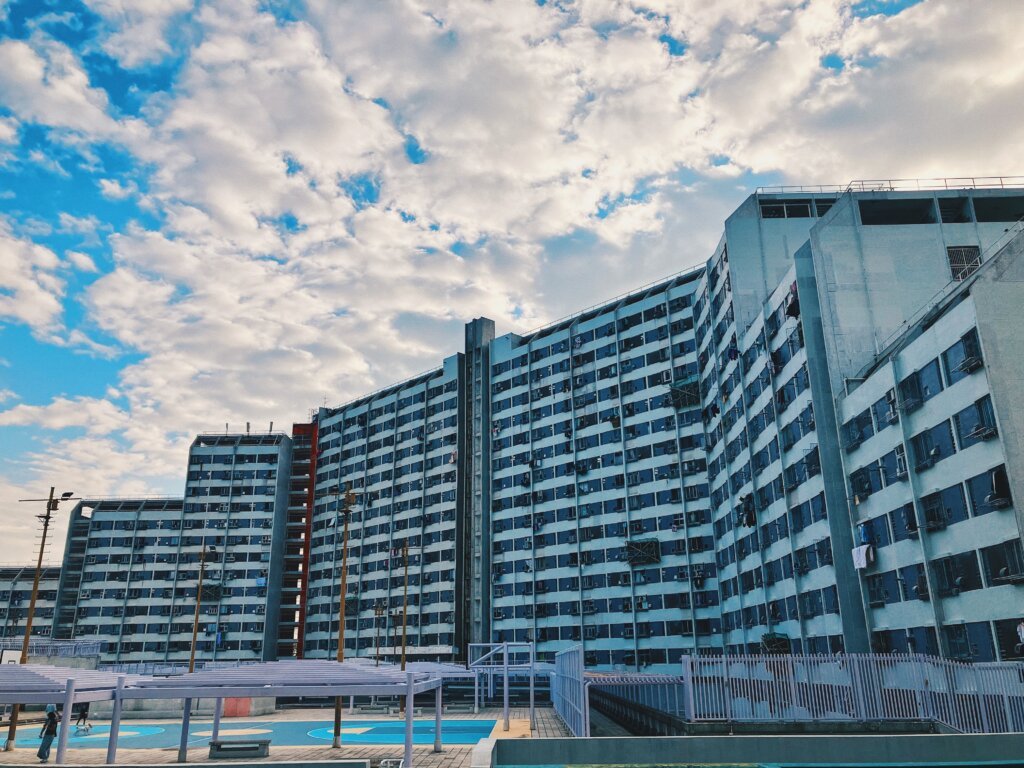 屯門蝴蝶邨的梯級型建築設計,可說是它的獨特標誌呢。 屯門蝴蝶邨的梯級型建築設計,可說是它的獨特標誌呢。
