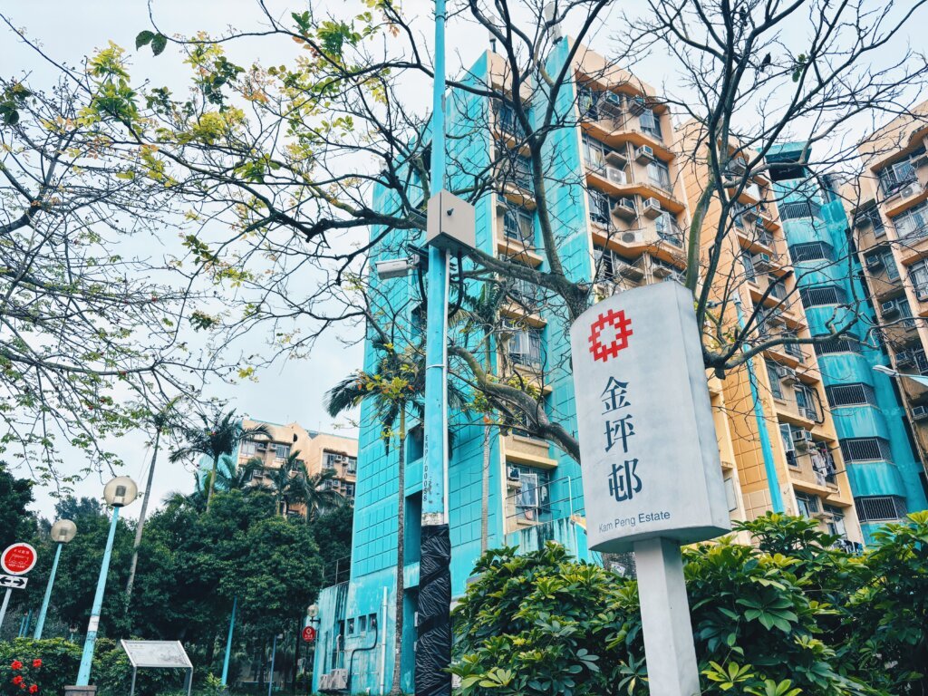 20B0604B F2B3 4FC0 8493 EBF1CE188A3A