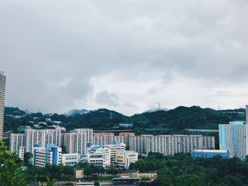 B6081E24 8516 4051 9606 1298A6D48935 1