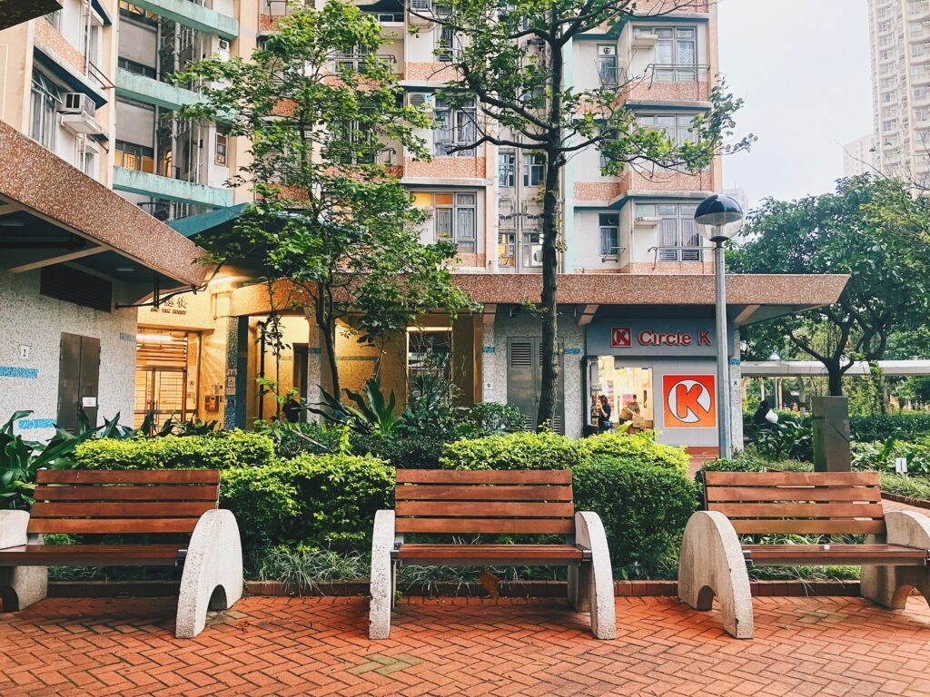 秀茂坪南邨。