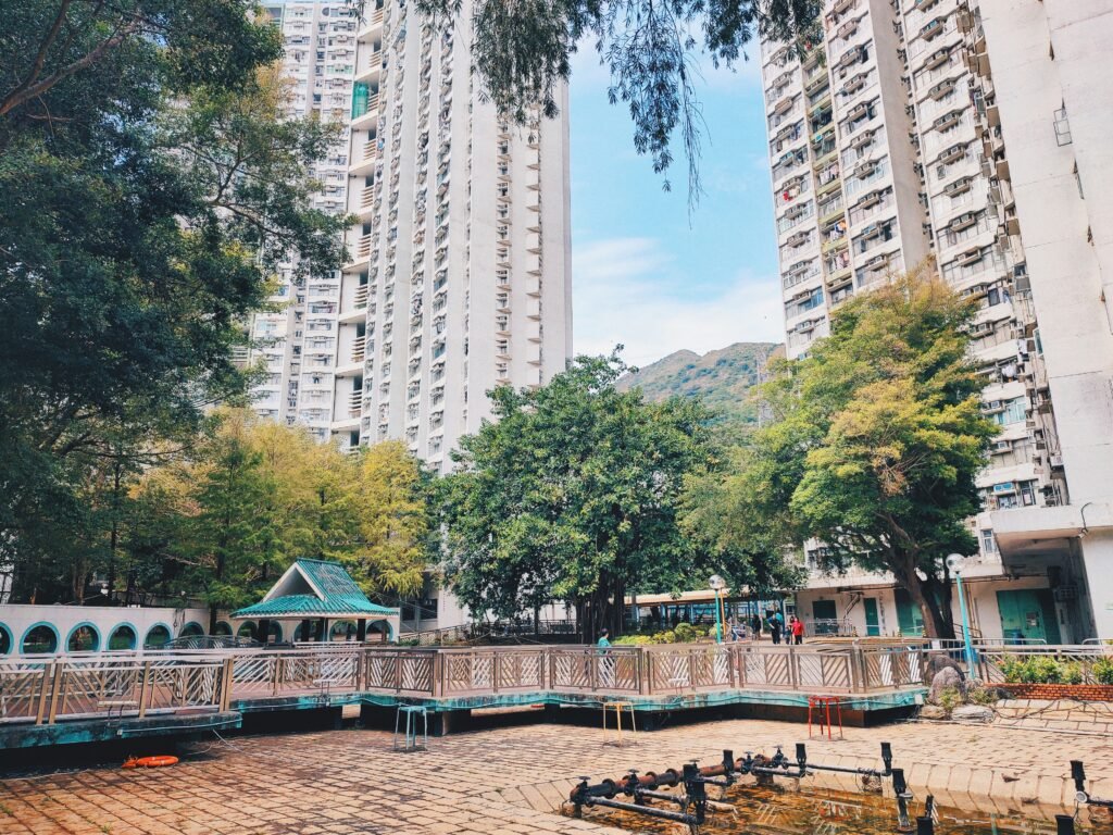 屯門良景邨。